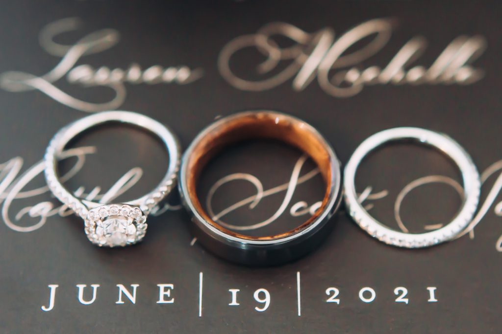 rings i do just married wedding love story 